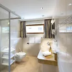 Hotel Wiesenegg 3*