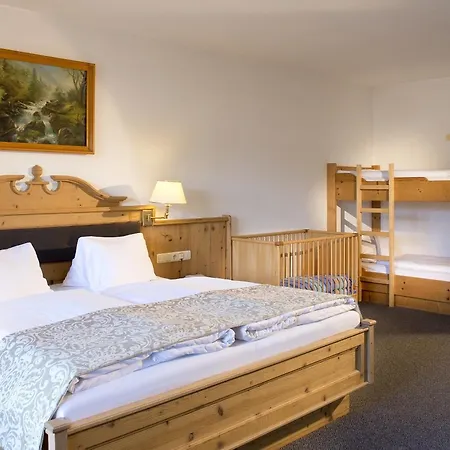 Wiesenegg Hotell 3*
